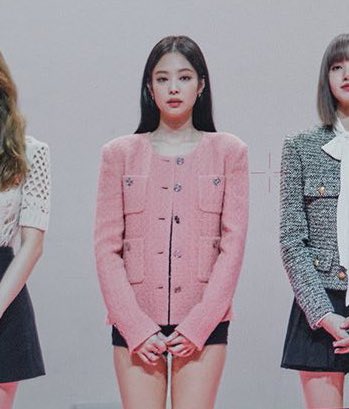 jnkjpgs's tweet image. she’s so pretty 🥺