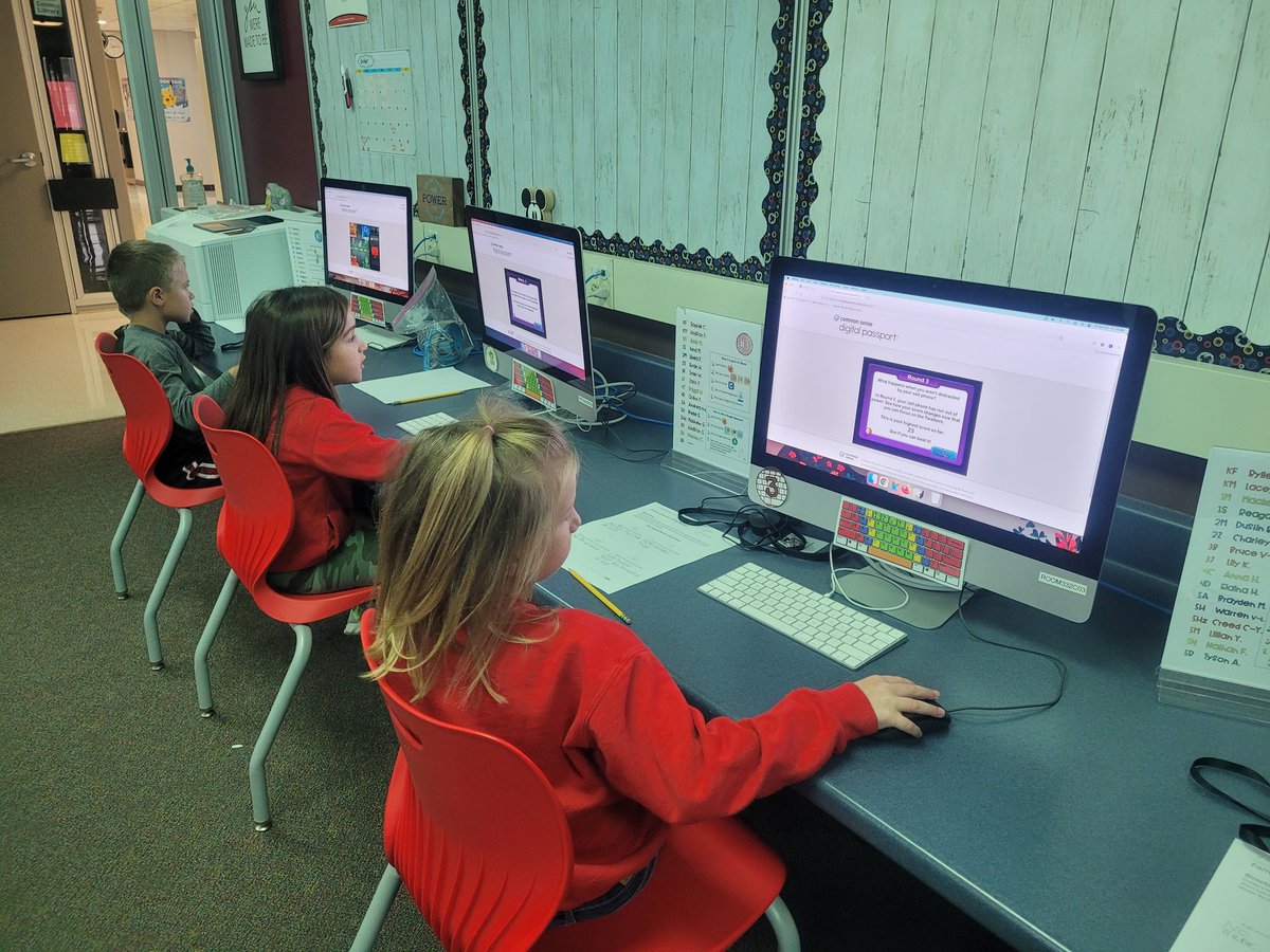 NPMrsD's tweet photo. Second grade is learning about digital citizenship.  Today we talked about having device-free moments and got to play a game on Common Sense's Digital Passport. #DigitalCitizenshipWeek @CommonSenseEd @NP_CentralElem https://t.co/jb4Bftjl8r