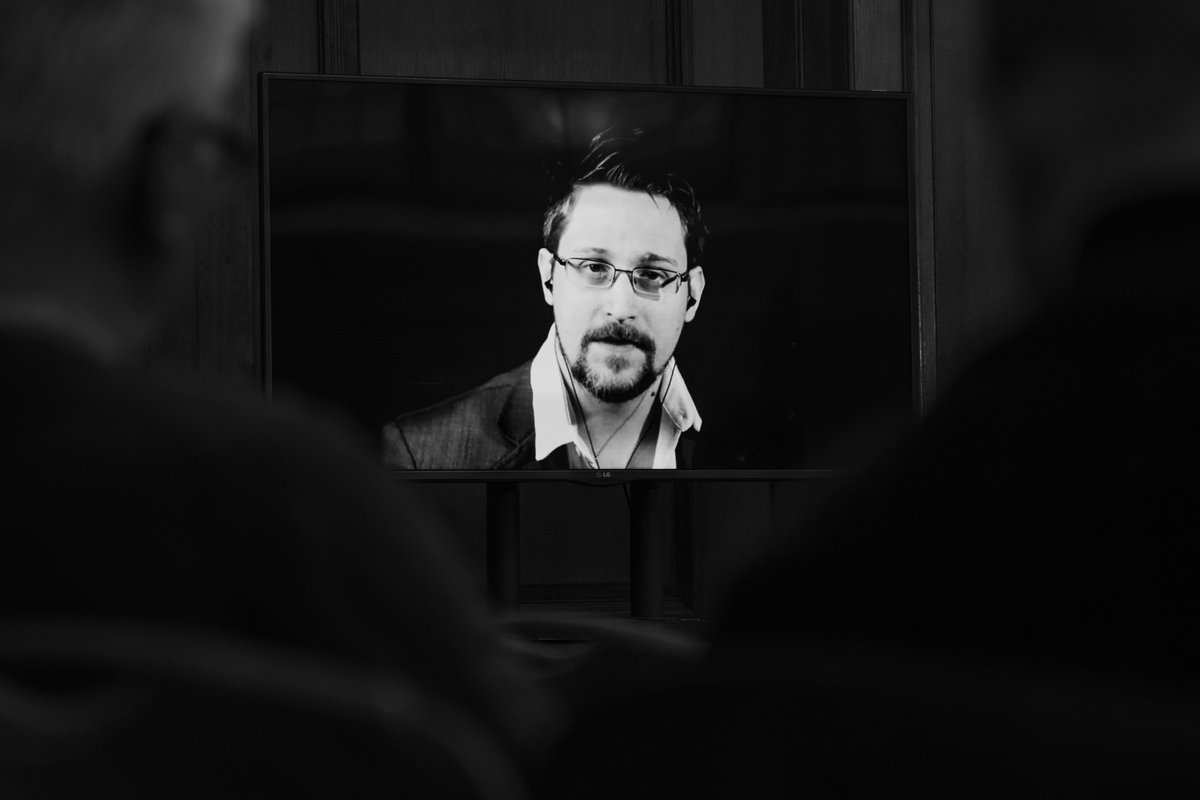 ProgIntl's tweet photo. “Can we be said to be free if even the power to understand the facts of the world can be fenced off from us?” — @Snowden https://t.co/Nu9sbMkGqx