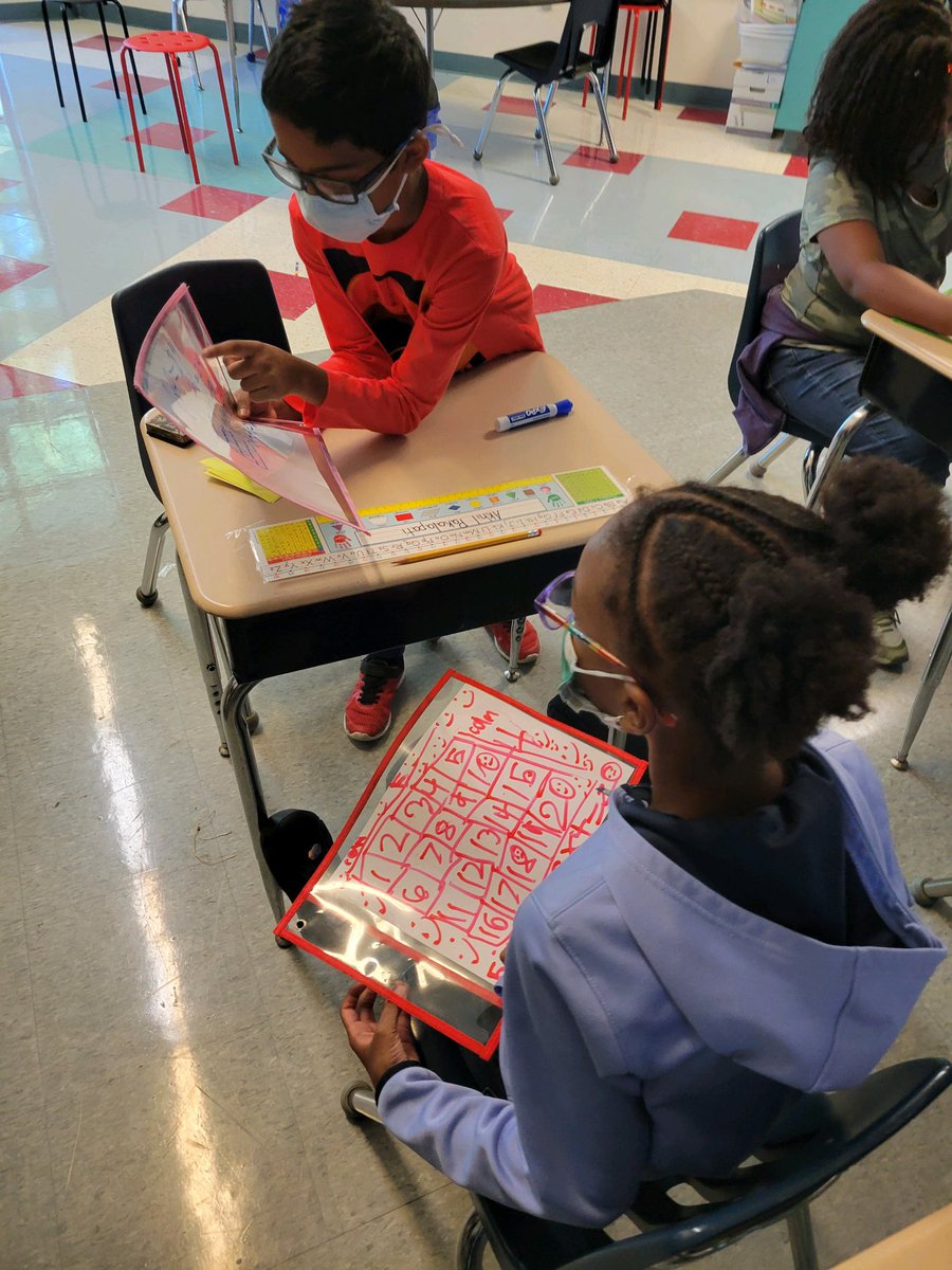 SolleyAACPS's tweet photo. It’s #fluencyfriday &amp; our #AACPSAwesome third grade students in Miss Oswinkle‘s class are engaged in math activities with a partner &amp; @FirstInMath. https://t.co/C9kihoLEnj