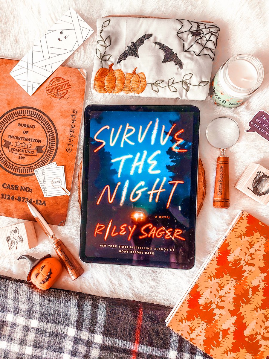 JeyReads's tweet photo. Check out my review of Survive the Night, an atmospheric thriller by Riley Sager on my blog.
https://t.co/ZU1l4eVwqY https://t.co/xQjyhPab3D