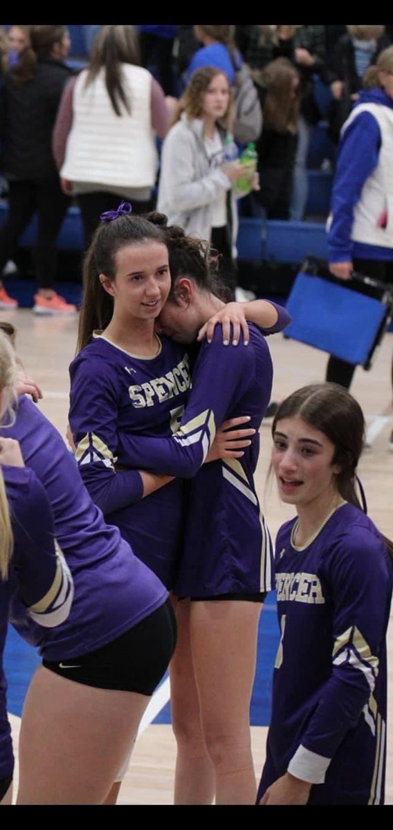 ExtraDividends's tweet photo. Such a sad day. Lost last night in regional semis in 5 sets to a ranked team. I’m going to miss this girl next year. It was fun that she got to play with her sister this year. https://t.co/dwUHfuxRTK