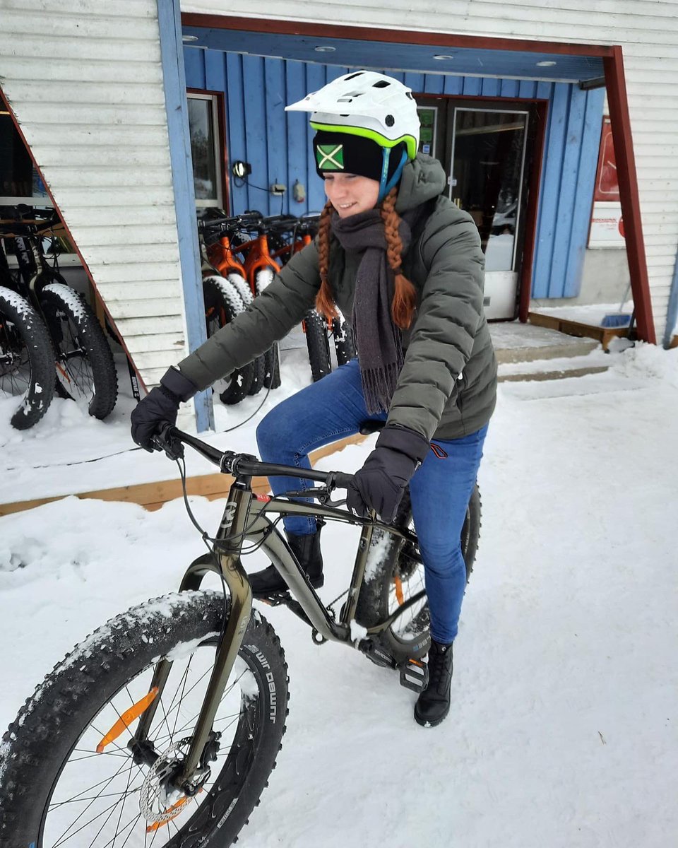 larissabndsn's tweet photo. Ruka, Lapland, Finland 📍🇫🇮🚲❄️ https://t.co/qo5ED3xiM9