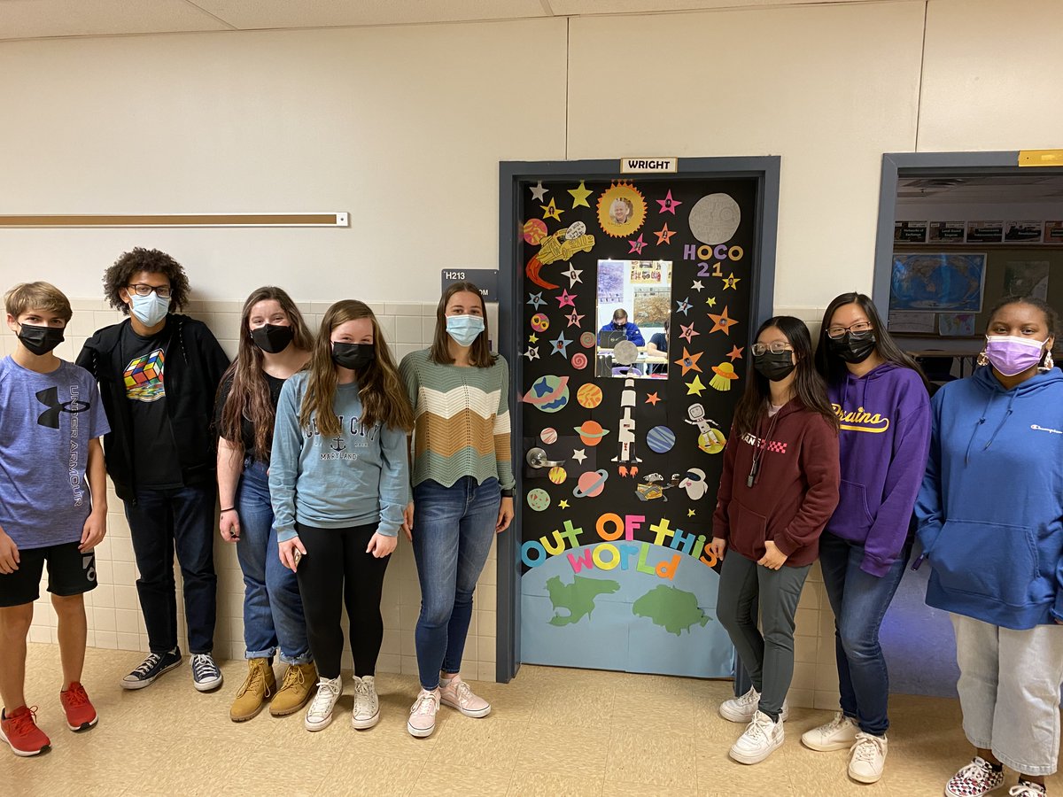 HistoryWright's tweet photo. Homecoming Door Decorating Contest! This crew did a really good job! Love the Magic School Bus, Wall-E, Death Star, and Saturn V Rocket! #OutofthisWorld @FCPSLBSS https://t.co/anH3qrXrnt