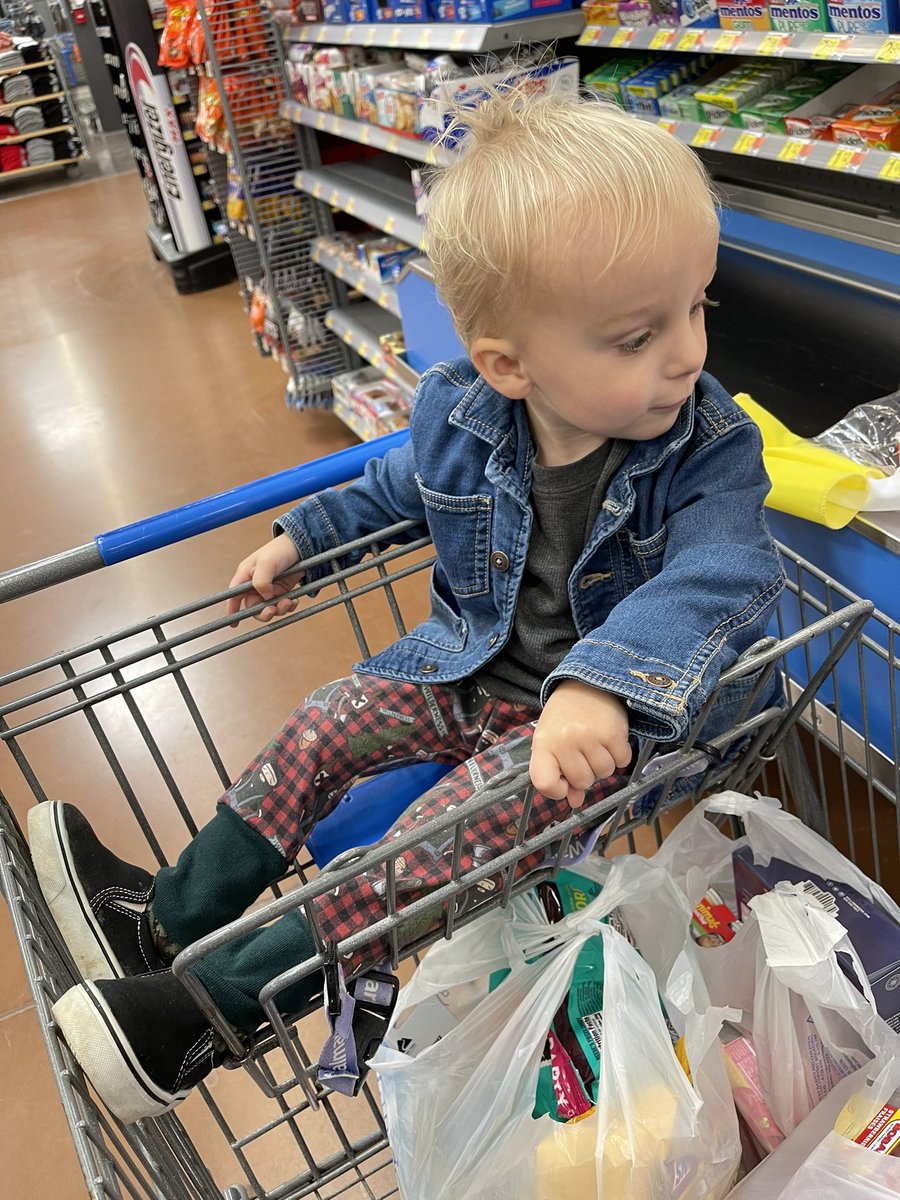 lexiegracew's tweet photo. In case anyone wanted to know.. @beemarigolds grow with me leggings are 100% worth it. A one year difference. These are 12-18 months and he’s now in 2t with a little more room to grow before they don’t fit anymore. 
Code axyl10 will save you on a pair of your own! https://t.co/W1xfmZREL8
