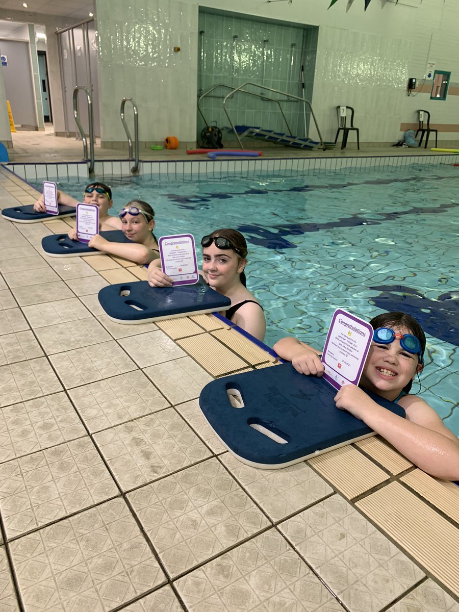 GwellaSportDev's tweet photo. Da iawn bawb a gymerodd ran yn y sesiwn nofio i'r teulu well done everyone that took part in the family swim @JadeJonesPav thank you to @ClwydAlyn and Do Well for supporting the sessions,keep practising #learntoswim #skillsforlife https://t.co/3y6TTW5pEA