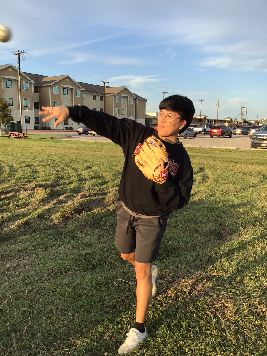 jaguarvillage's tweet photo. RA Alma enjoying the nice October breeze and playing a game of catch on the Jaguar Court field 🍁🍂🍃⚾️ https://t.co/Qf395wYtl4