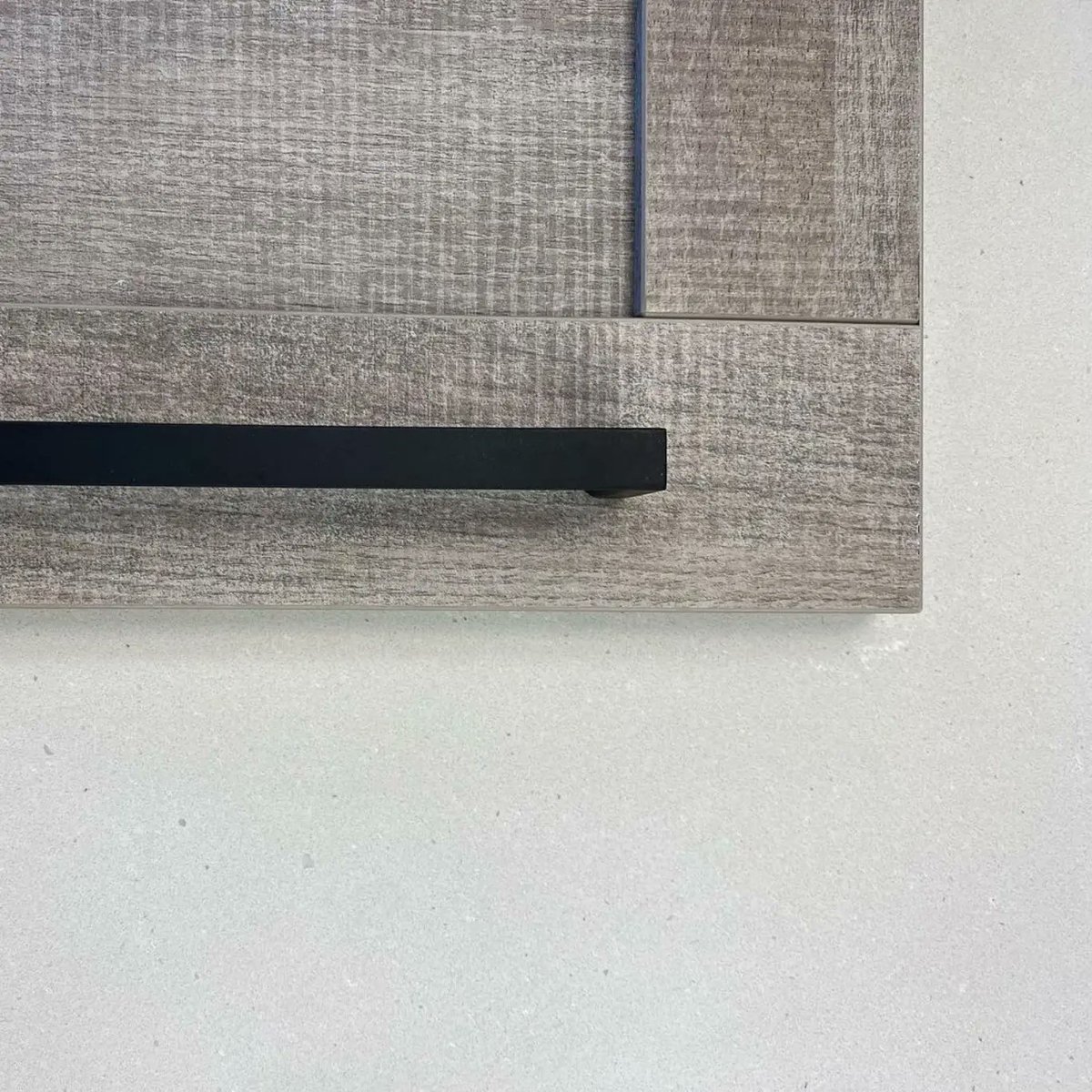 Shaker, not stirred. 🍸

Yes - you can achieve 5 piece shaker style doors in our 
<a href="/GrupoFinsa/">Finsa</a> finishes! Here we see our 24V Mystic Plomo! Well done Atlas Kitchens and Bath! Beautiful!

#featurefriday #design #interiordesign #custommillwork #cabinets #cabinetry #shakercabinets