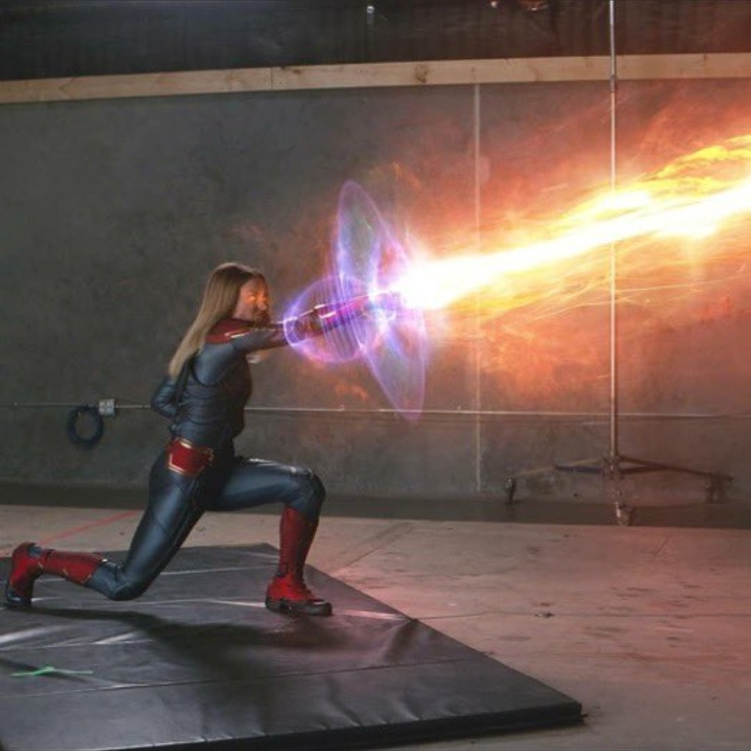 captain marvel's powers are so pretty