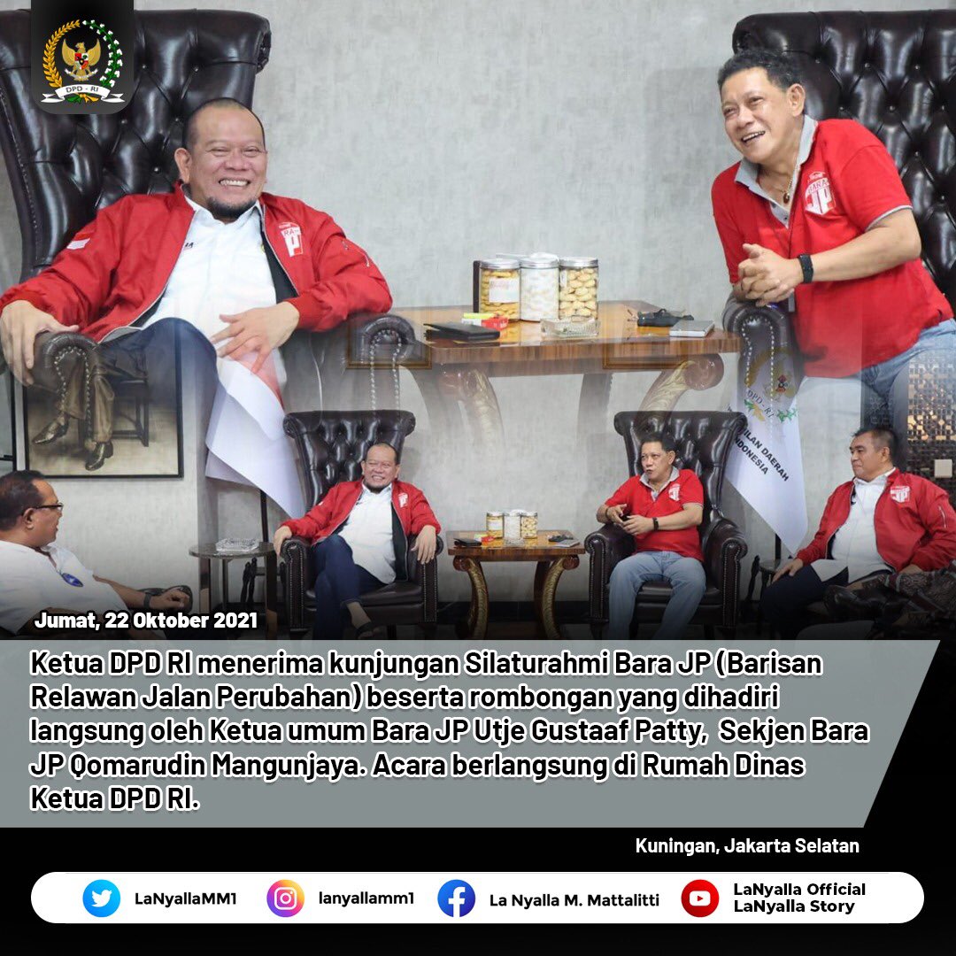 LaNyallaMM1's tweet photo. Agenda malam ini,sy menerima audiensi Barisan Relawan Jalan Perubahan (BaraJP). Dalam momen silaturahmi ini, BaraJP menyatakan siap mendukung program kerja DPD RI membangun Indonesia dari daerah.
#barajp #barajpindonesia #srikandibarajp #LaNyalla #dpdri #daridaerahuntukindonesia https://t.co/axaNkCA4UG