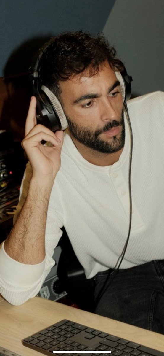 katiaMMLights's tweet photo. Aspettando #CambiaUnUomo ππΆπ΅ ascoltiamo Proteggiti da me (Live) ππ₯π https://t.co/I2RZ3qqlhE via @YouTube
@mengonimarco πππππ #marcomengoniapp π #mmengonislights β¨β¨β¨β¨ https://t.co/uphYzn3SBS