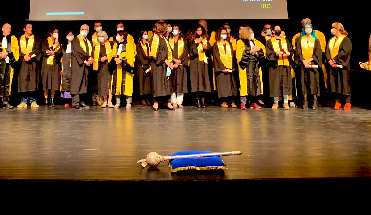 arnaudrichard's tweet photo. Félicitations @yosraGHL pour la remise de ton diplôme de doctorat @univpaulvalery 🎓 #LHUMAIN #UM3 https://t.co/V0bRzzRdA8