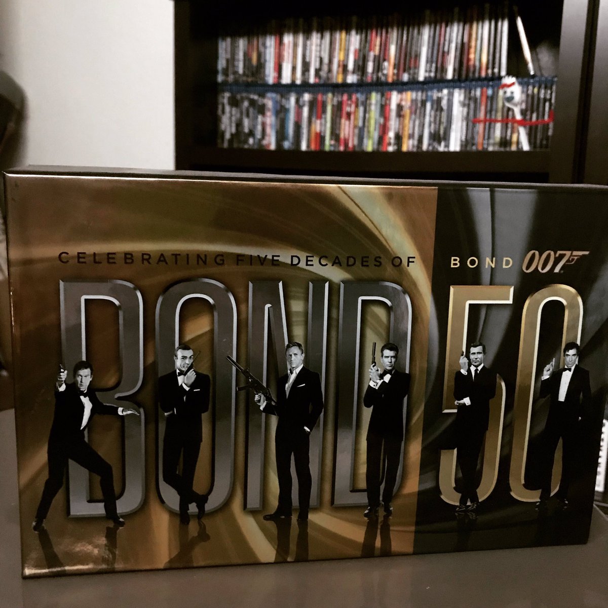 TheTrueBruvs's tweet photo. #jamesbond #jamesbond007 #jamesbond007 #007 #007jamesbond #drno #fromrussiawithlove #goldfinger #thunderball #youonlylivetwice #casinoroyale #onhermajestyssecretservice #diamondsareforever #liveandletdie #themanwiththegoldengun #thespywholovedme #moonraker #foryoureyesonly https://t.co/cBEpkH7e3g