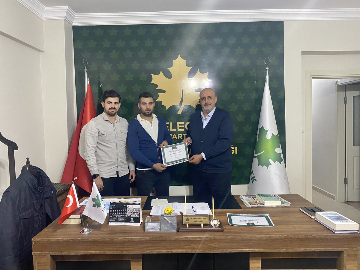 Genel Merkez Gençlik Politikaları Başkanlığı ile yaptığımız istişareler sonucu İl Başkanımız Dr.<a href="/AhmetErcanUckan/">Dr. Ahmet Ercan Uçkan</a> ve İl Gençlik Kolları Başkanı <a href="/mehmetdmr1_/">mehmet demir</a> onayı ile Yeşilyurt  İlçe Gençlik Kolları Başkanı Olarak Emrullah altay atanmıştır. <a href="/Ahmet_Davutoglu/">Ahmet Davutoğlu</a> <a href="/BMustafaGozel/">Mustafa Gözel</a>