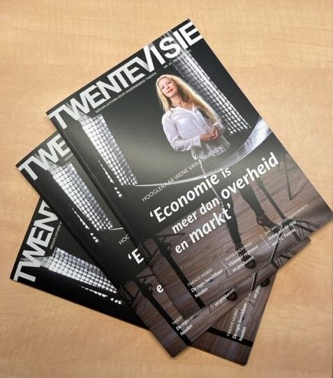 Nu vers van de pers! 

En volgende week vrijdag, 29 oktober, ligt hij bij alle bedrijven (uit Twente) met meer dan 5 werknemers in de brievenbus.

#twentevisie #ondernemersmagazine #ondernemendtwente #magazine
