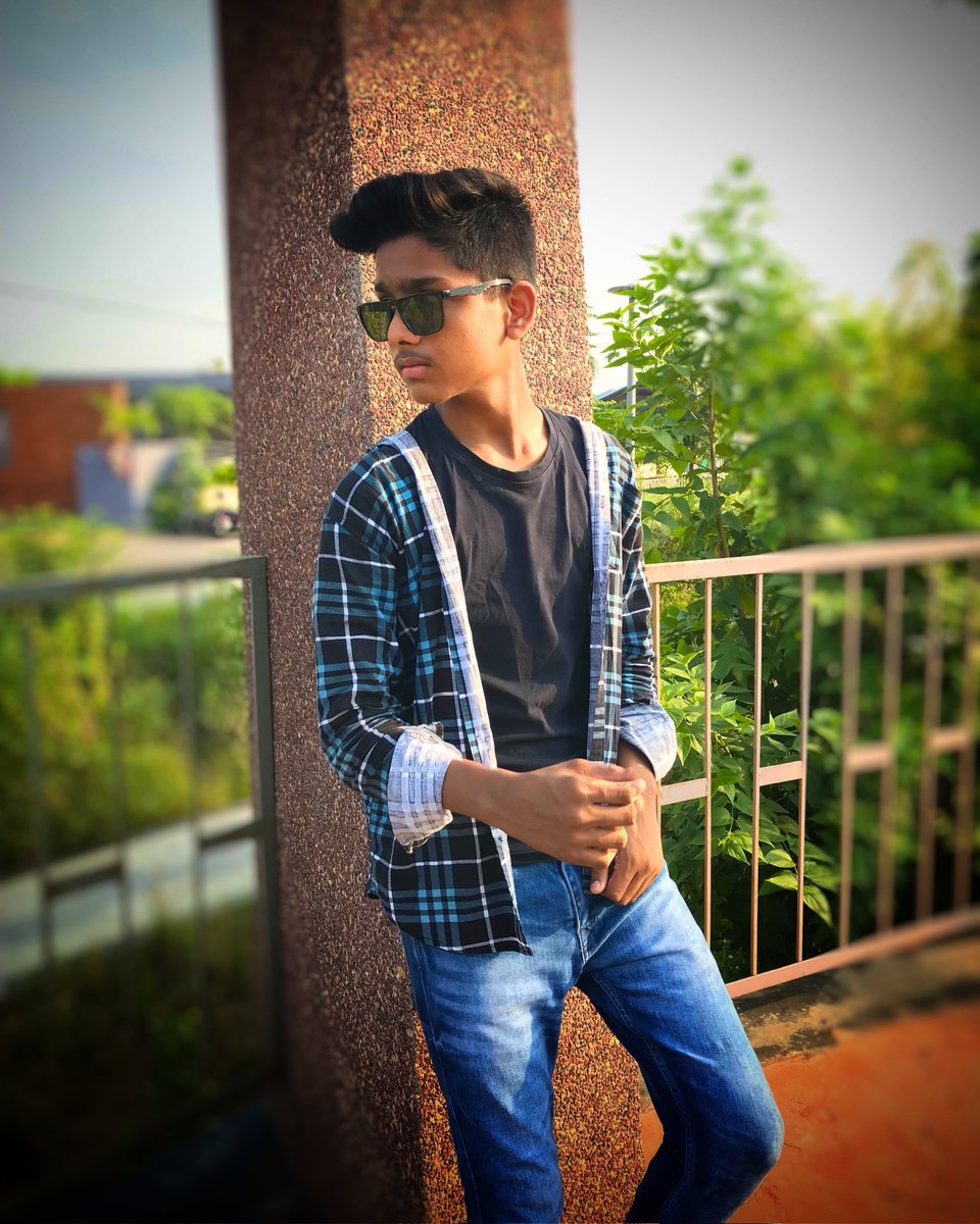 premIng91216950's tweet photo. #viral #explorepage #explore #trending #tiktok #instagram #like #love #follow #memes #instagood #likeforlikes #music #lfl #followforfollowback #likes #viralvideos #cute #model #k #style #photography #indonesia #art #india #beauty #instadai https://t.co/ngOdJ4JCwJ