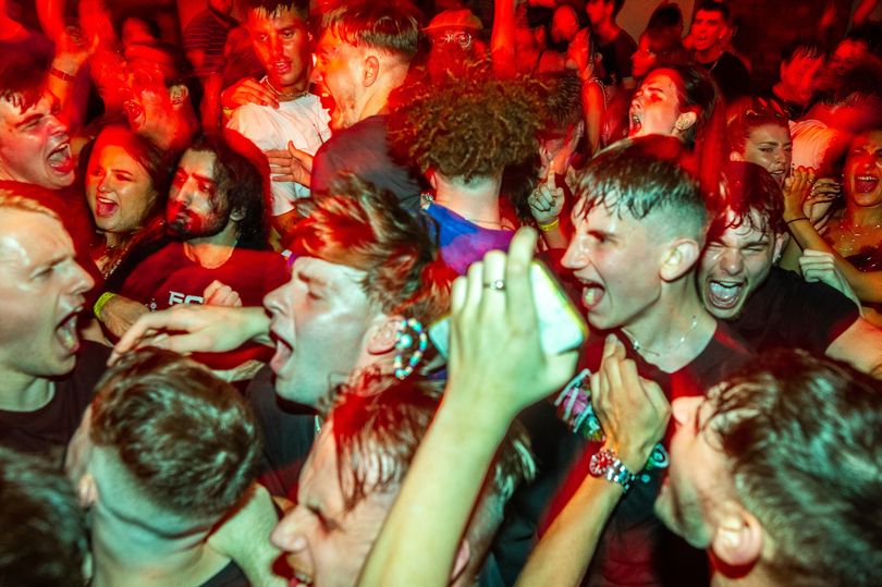 CityLifeManc's tweet photo. "We don’t feel safe": Students plan to boycott Manchester clubs over drink spiking https://t.co/cq1w4IzIM6 https://t.co/yp4RHNdN3j