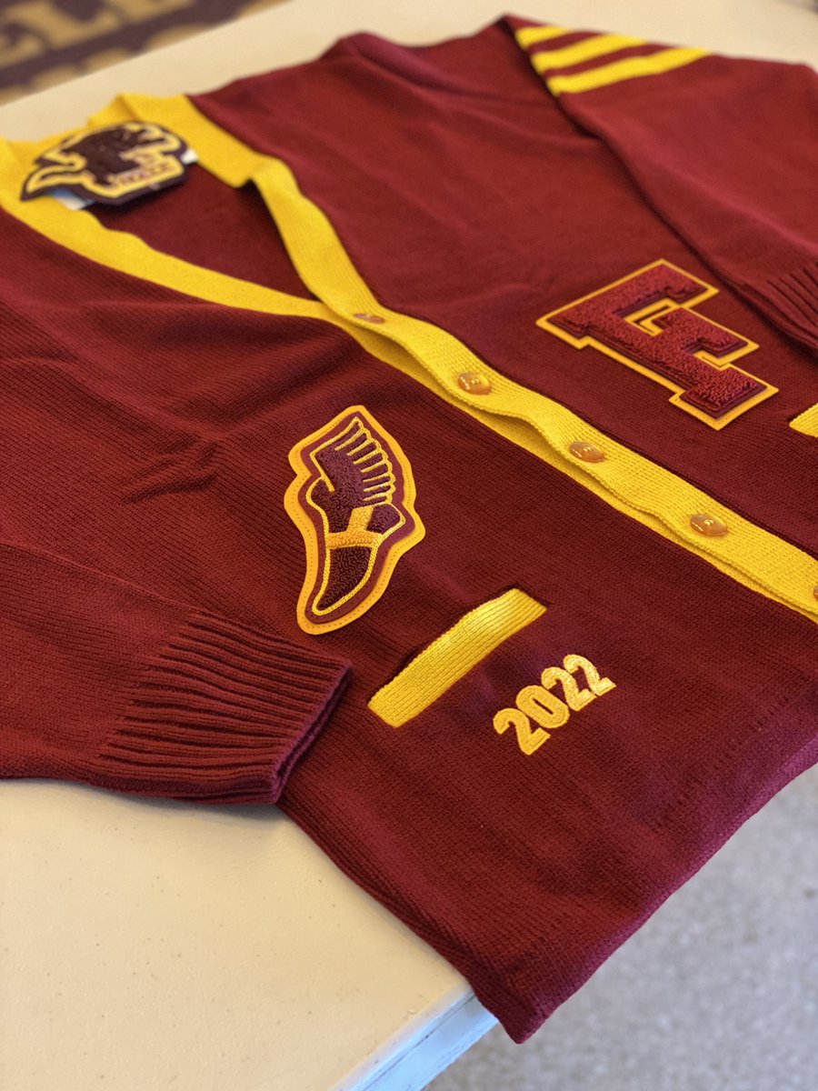 Look what the FedEx driver just dropped off!!!👏🏼🤣

Just in time for Homecoming 🦁💪🏼

God Bless 🙏🏻 the Class of ‘22 , wear them in good health !!!