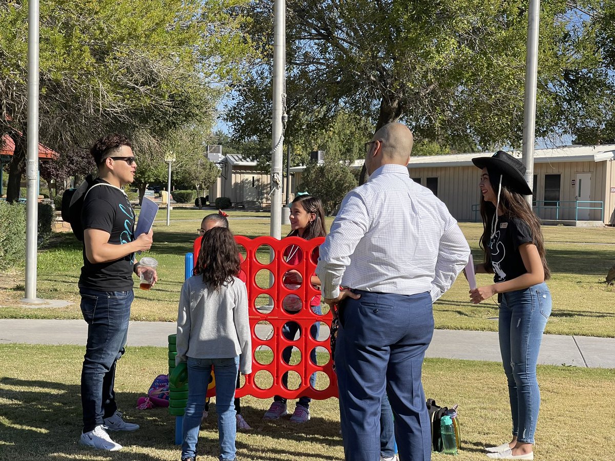 College Readiness Mentors tweet media