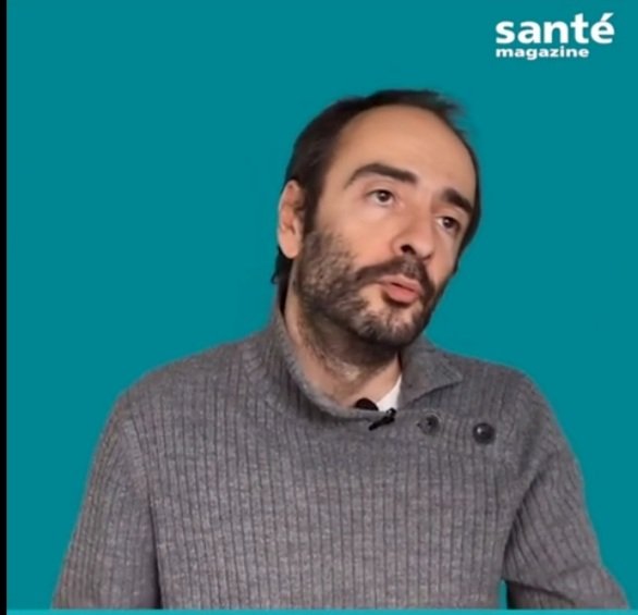 Chanfimao's tweet photo. En parler, juste en parler... Je vous invite à découvrir le témoignage de @FauqueJulien, diagnostiqué #Parkinson et copain de promotion du #mbadmbhealth @MBADMB
#PatientExperience #MBADMB #hcsmeufr 
https://t.co/B0DmlySqjY https://t.co/IsrsmRGJAu