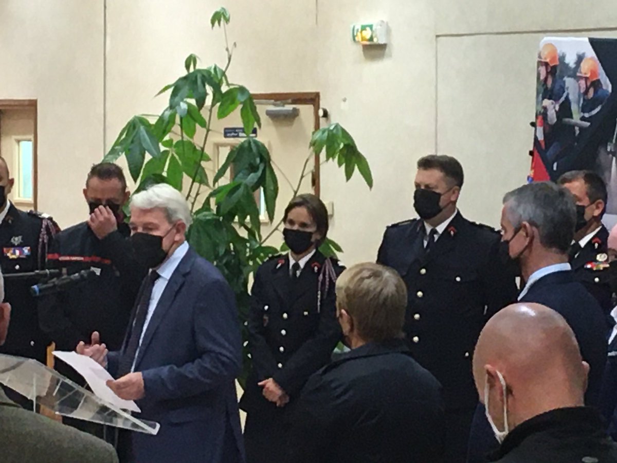 YannWanes's tweet photo. Cérémonie de passation de commandement au Centre de Secours de Bubry (56) https://t.co/bJBZbyNiRG