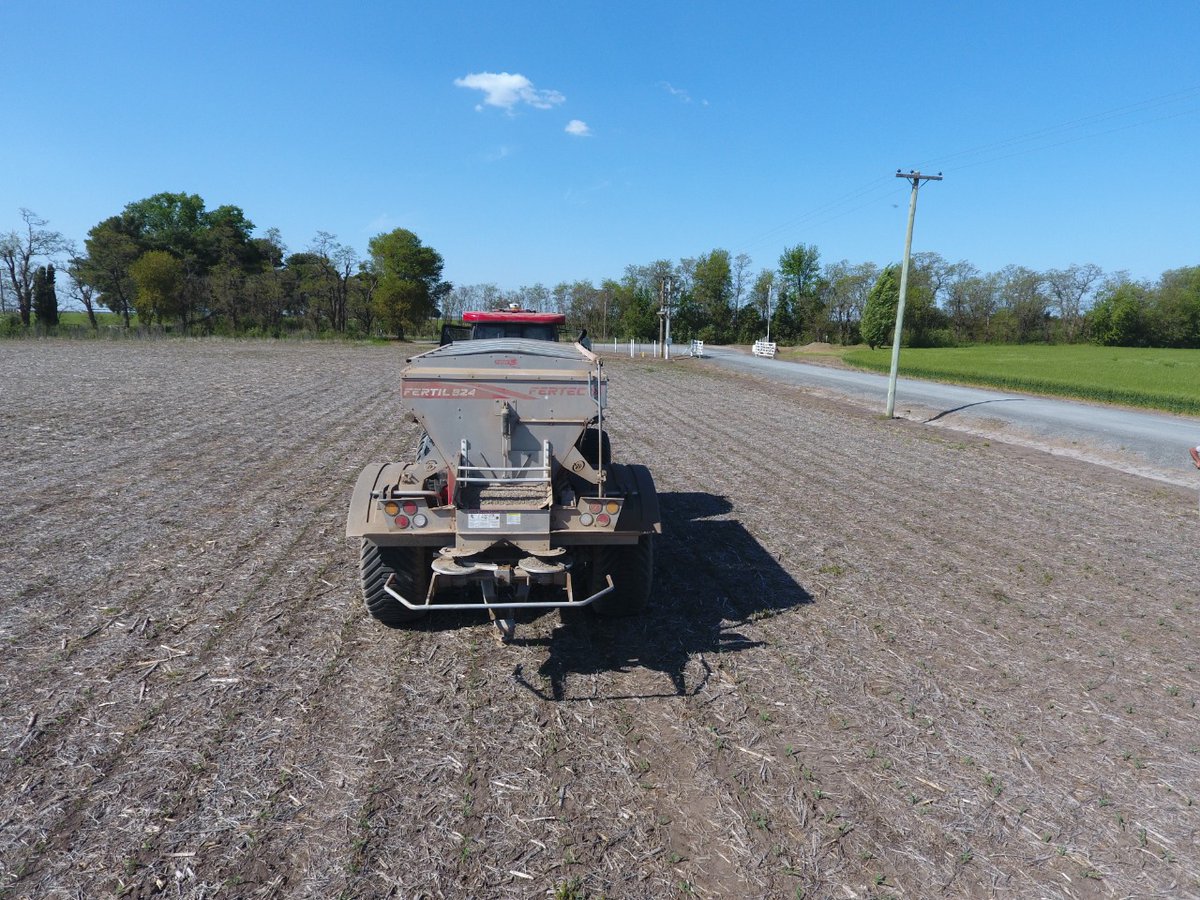 Lorden26327197's tweet photo. Fertilización orgáno-mineral en cultivo de maíz en #LaLuciaAgropecuaria. Seguimos avanzando en el Proyecto @INTAVTYRI #Daasons + @intaargentina, un gran hito y grandes logros gracias a la colaboración de @kleintrigo y @FertecSA ensayos de distribución @INTAAgroind @INTAInforma https://t.co/6NHMbBGQjc