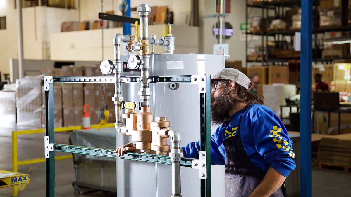 Acorn Controls® products are factory tested &amp; guaranteed to work right out of the box, ensuring your tempered water needs are met. 

Head to the link to learn more about these reliable and long-lasting valves. ⚙️
👉 bit.ly/3oHLrnW

#PlumbingFixtures #WaterHeating