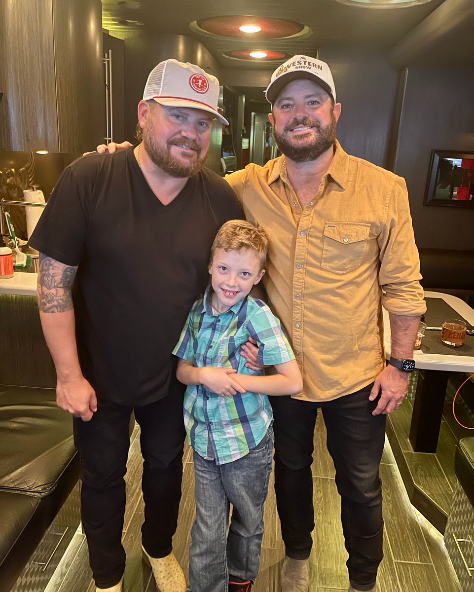 This guy touched our hearts yesterday. What a pleasure meeting Hunter and everyone at the @westtxrehab in San Angelo, TX. Keep smiling your smile Hunter and look forward to seeing you again soon!