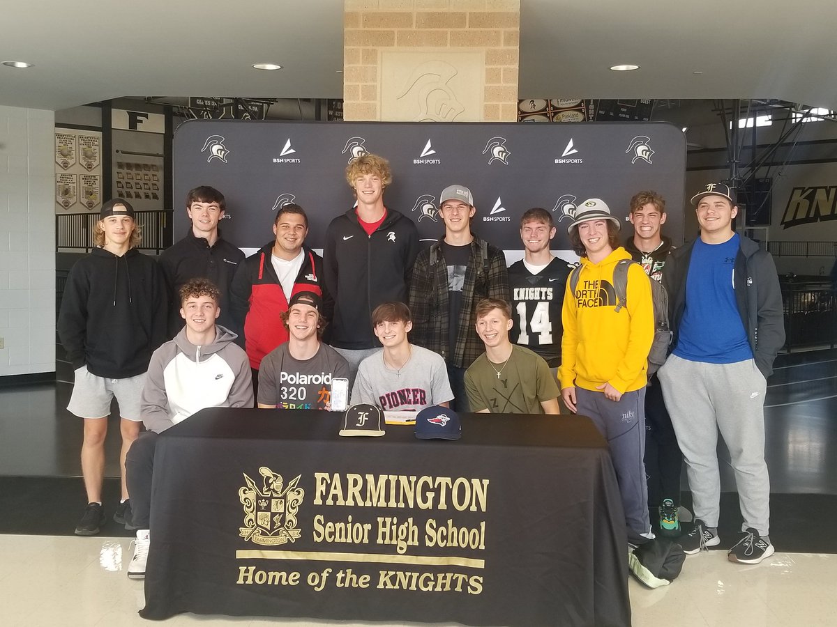 FHSKnightsBB's tweet photo. Congratulations to Clayton Komar and his family on signing his letter of intent to play baseball and continue his academic career next fall at MidAmerica Nazarene in Olathe, Kansas! More proof that great things happen to those who work hard!! Congratulations Clayton! #BKBASEBALL https://t.co/JlwlE53GdS