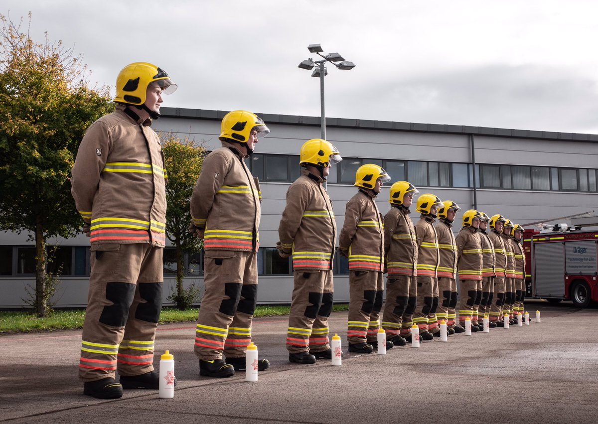 SteveAir_'s tweet photo. Day 15- The end of a great three weeks training. Foam - NILO - Working with water and ladders - Ladder / Hose reel competition and a chat with @graeme_binning 
The BA phase now begins.

@NlandFRS @N_landCouncil #firefighter #fire #rescue #Northumberland #nfrs #training https://t.co/aRS05thWEH