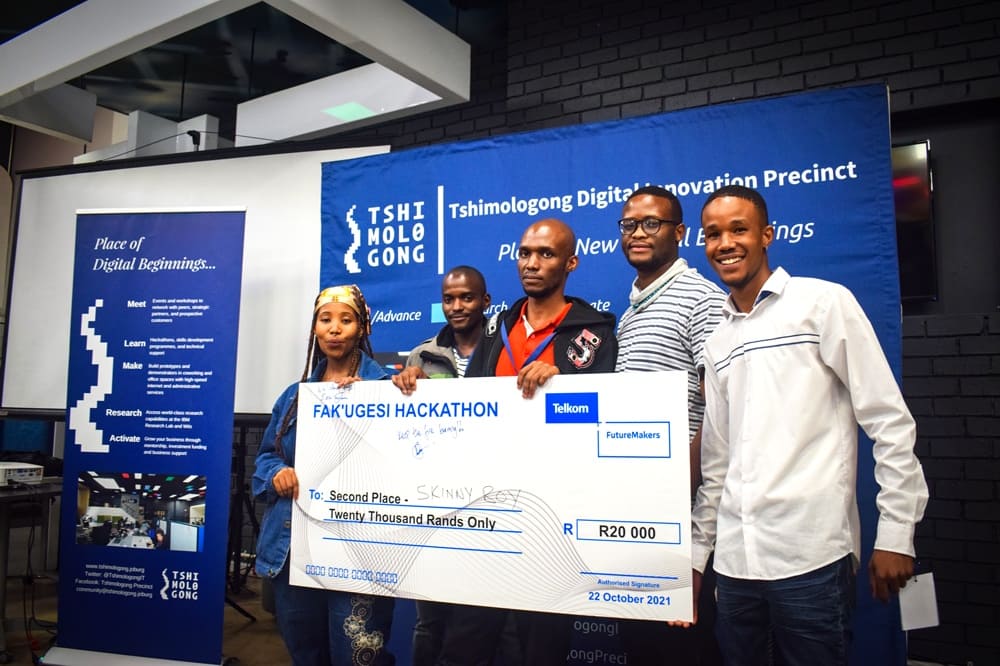 fakugesi's tweet photo. 🎊🎉A special congratulations goes out to the top 3 teams who won a share of R90 000 that was up for grabs:
1st place - Team Atrybute (R50 000)
2nd place: Team Skinny Boy (R20 000)
3rd place: Team South Game (R20 000)
#hackathon #gaming #BuildCozYouHaveTo https://t.co/zUnhwAVXU5