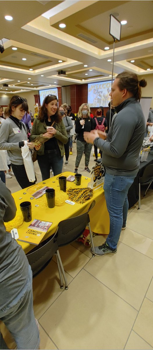 wheatweet's tweet photo. Sights & views from #BlackAndYellow Day! #shockervisit https://t.co/HArSPxDKws
