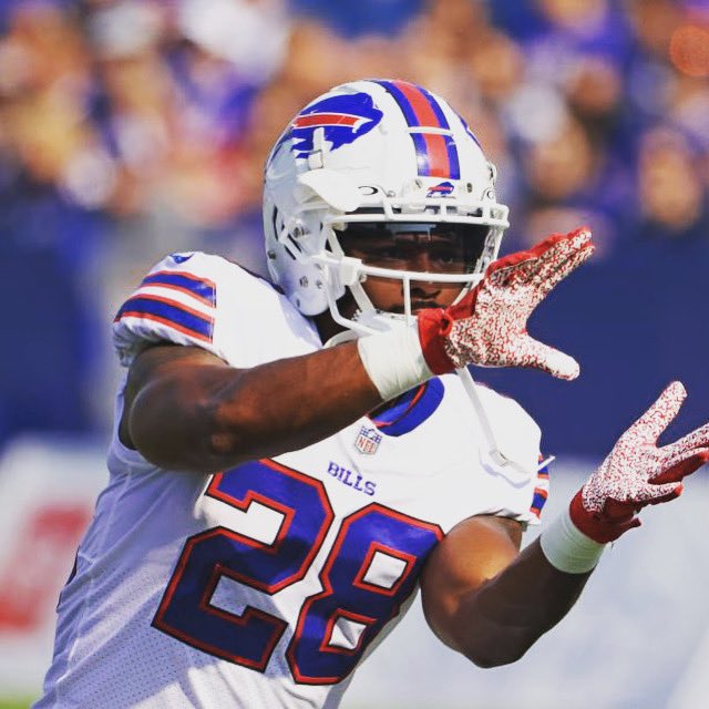 CoachToneW's tweet photo. Cheers to 24 years! I learned a lot this past year and can’t wait for what’s in store throughout this next year! 🎂🎉🎊 https://t.co/lZufsidMEq