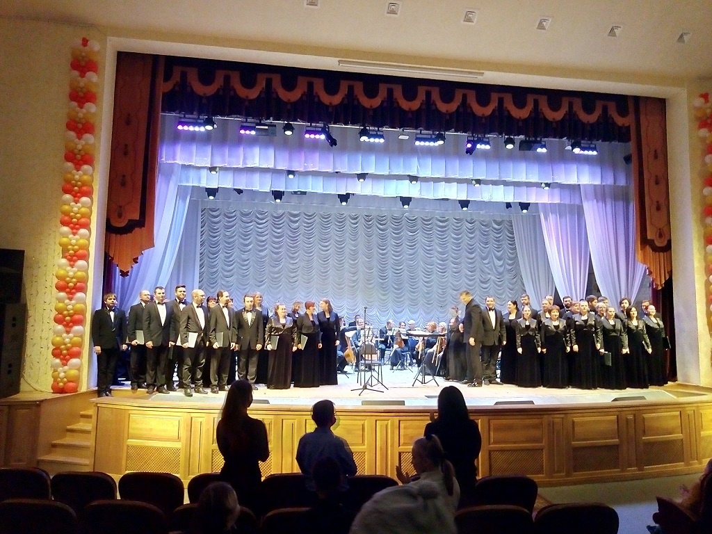 psk_msdk's tweet photo. Приняли участие в культурной экскурсии, совершив выездную поездку в Ракитянский ЦКР. Вместе с участницами вокального ансамбля "Настроение" посмотрели концерт Белгородской государственной филармонии. Море аплодисментов, овации звучали в адрес артистов, а мы- зрители получили... https://t.co/bNtpefTLUJ