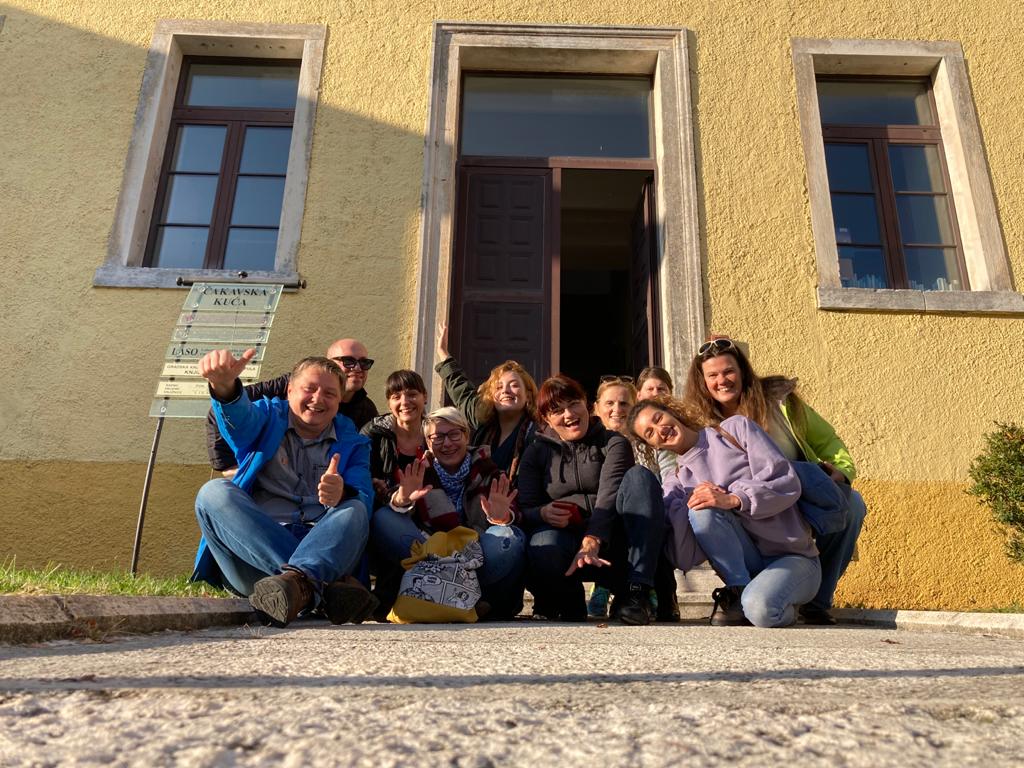 LenkaSajina's tweet photo. Thank you for a wonderful experience ⭐... A year ago #žminj
@InterpretEurope
#memories #interpreteurope #heritage https://t.co/qW8A0g17O5