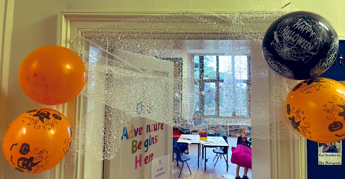 CarrdusRec's tweet photo. Happy half term and happy Halloween from Reception! 🎃 👻 🧛‍♂️ @CarrdusSchool https://t.co/AgktFc3Pfw