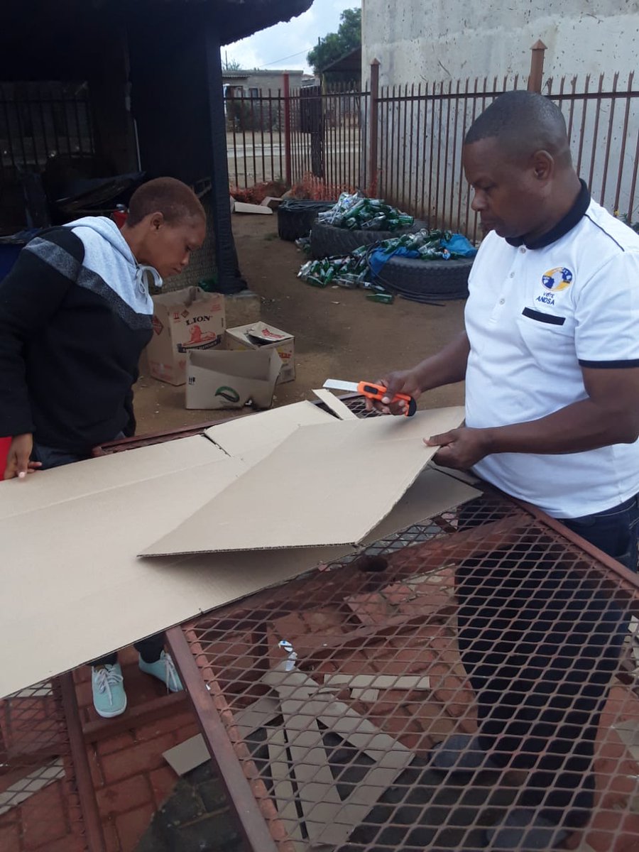 MphoRamakatsa's tweet photo. Africa's New Dawn of South Africa (ANDSA) ground forces are going an extra mile. They are using any means at their disposal to advance their movement's agenda #ANDSA'S INTEREST ARE GUIDED AND SHAPED BY NATIONAL INTERESTS https://t.co/pUVXBUZhsi