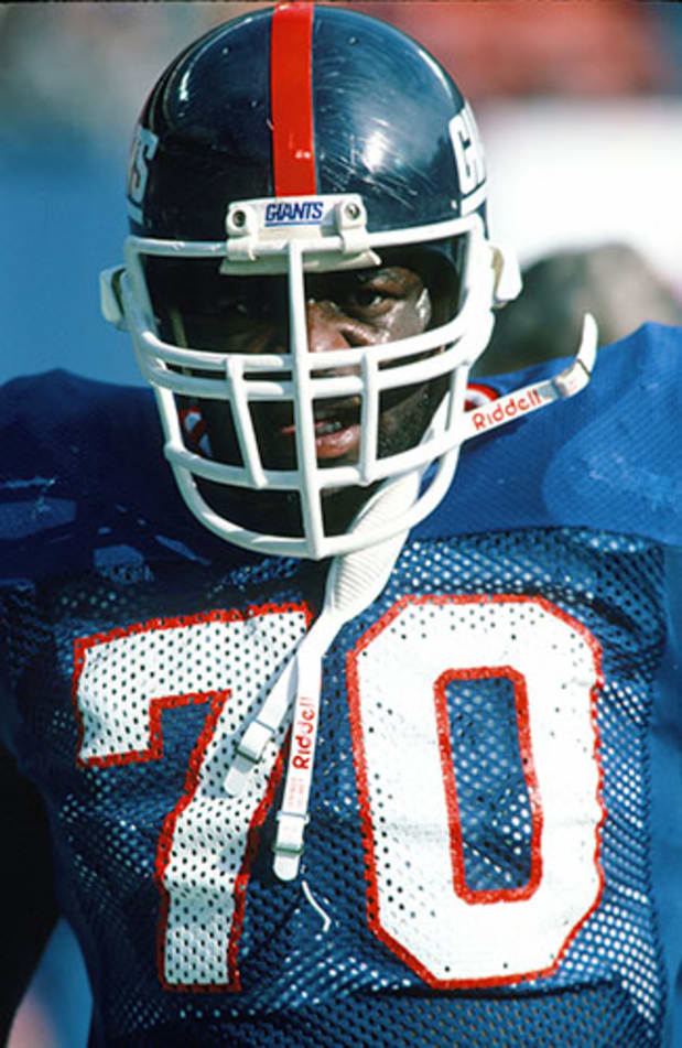 I share a birthday with one of my all time favorite Giants Mr. Leonard Marshall. Happy Birthday sir 