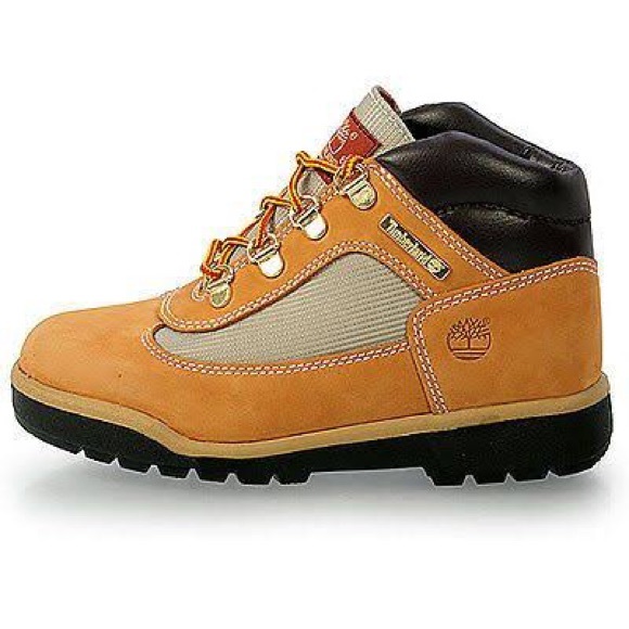 Amyrose025's tweet photo. So good I had to share! Check out all the items I'm loving on @Poshmarkapp #poshmark #fashion #style #shopmycloset #volcom #timberland #billabong: https://t.co/2ALHZByGm4 https://t.co/9pJ3xiuwXg