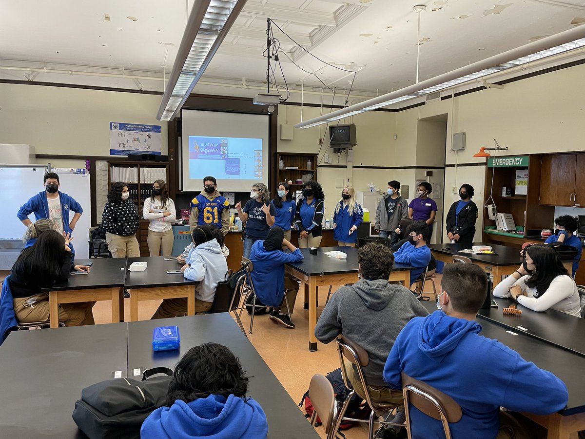 Andre Williams tweet media