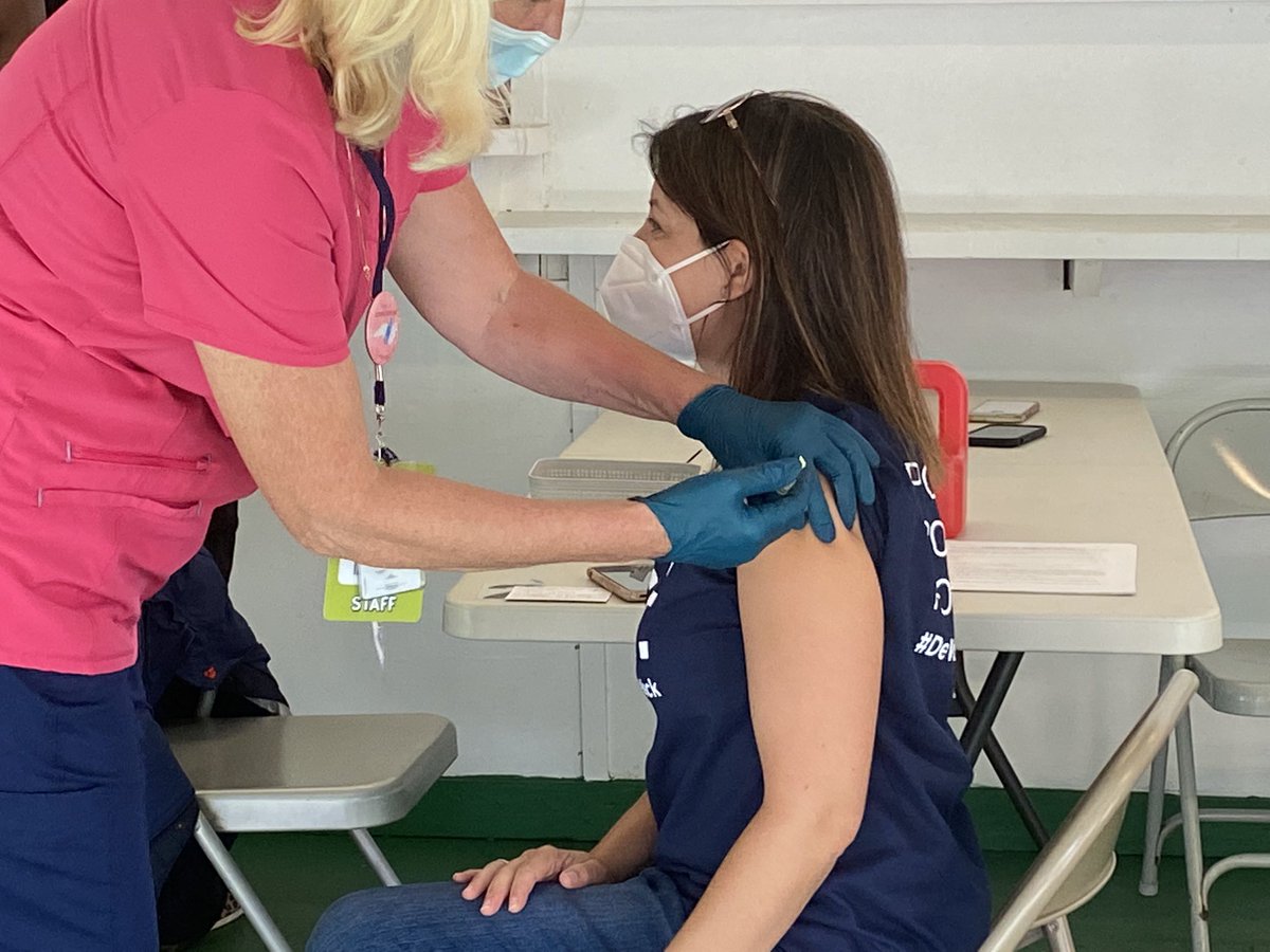 JudithWNCN's tweet image. @SecMandyCohen gets her booster shot at the @NCStateFair today. COVID Boosters are now available anywhere vaccines are 
@WNCN
