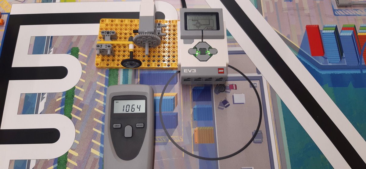 hunter_robo's tweet image. ☝️...just a few more exercises with gearbox combinations for our new team member &amp;amp; &quot;apprentice&quot; F. 🤓😉

This is also an explanation for our current favourite tool =&amp;gt; bit.ly/3EmhlLl 😎

#LegoRobotics #Mechatronics #Knowledge4future