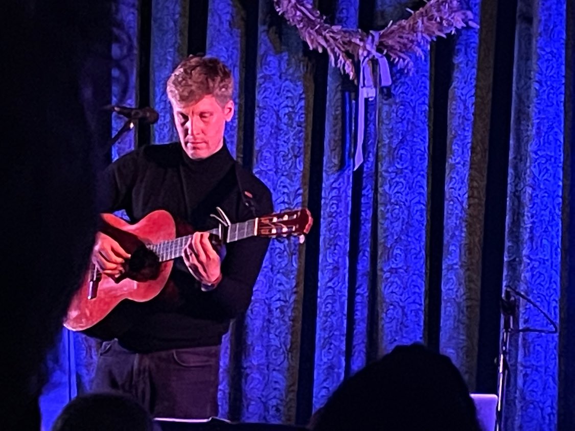Terrible photo but it was a fantastic gig! The always brilliant <a href="/scottmatthewsuk/">Scott Matthews</a> @ Brighton Unitarian Church this week #singersongwriter #elusive #livemusic #giggingagain <a href="/scottmfans/">Scott Matthews Fans</a>