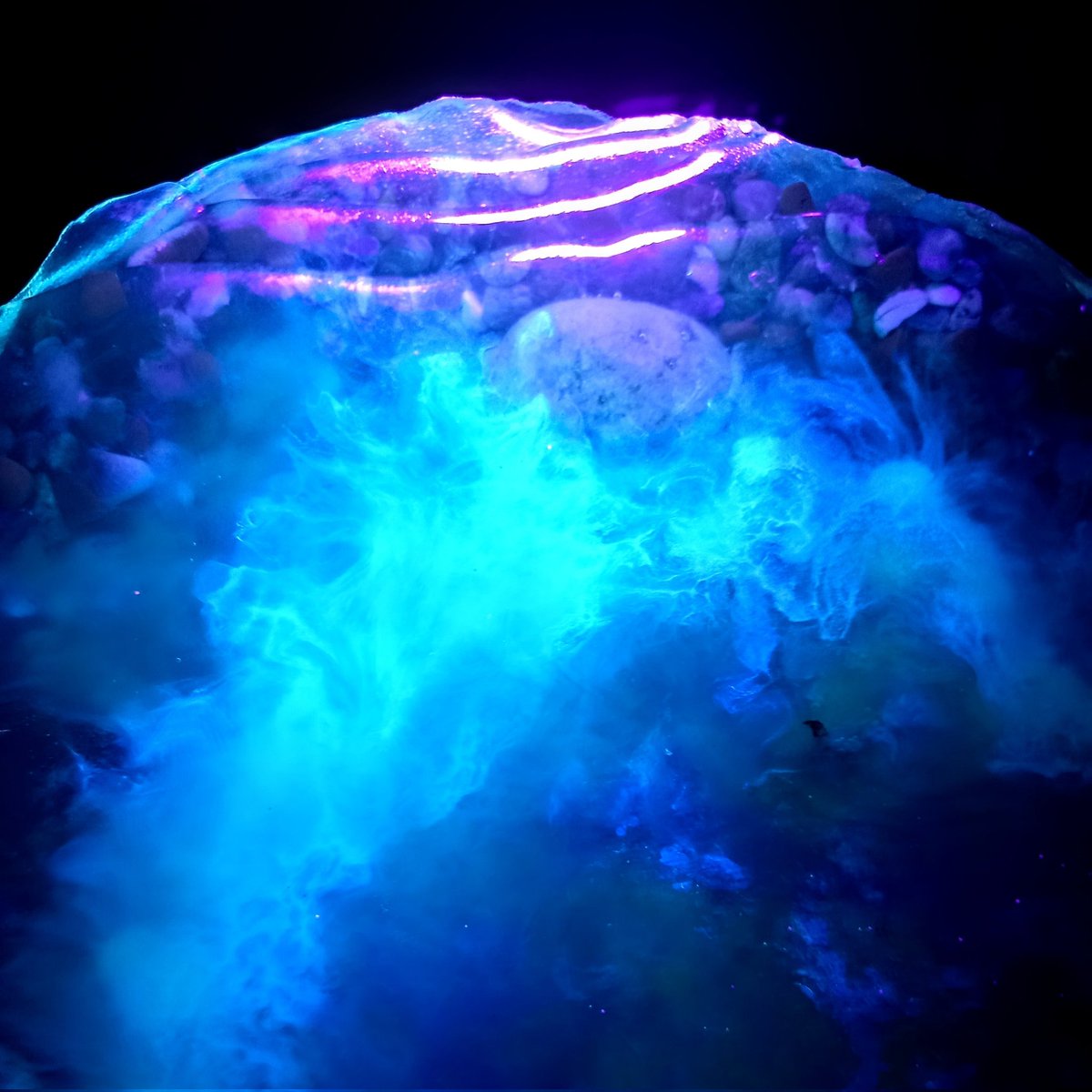 nft_ba's tweet photo. @NftSizzle @SerratedBanana @GuerrillaThink @CSUMB @murotweets Would you be open to testing the concept with a very unique piece?
I call it #ElectriSea and it is rather bold..
It's even evolving as it ages and is exposed to the environment
It's a double sided, resin cast #Seascape in #3lightsstyle and it's a very 1/1 masterpiece ππ€·π½ββοΈππ¨ https://t.co/quat7zbdjr
