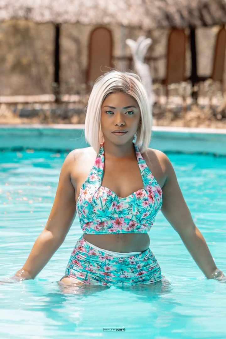 HartRocSA's tweet photo. Catch Gigi Lamayne @theredcafe #Bulawayo #Zimbabwe
#mermaidsandstuff
@HartRocSA https://t.co/mvDTjHr7Ip