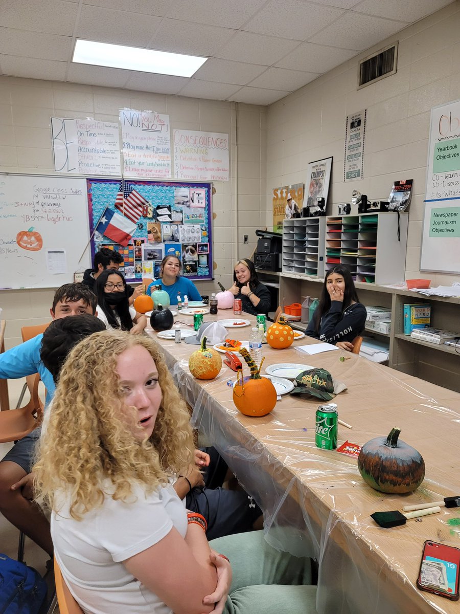 Alvin High School DECA tweet media