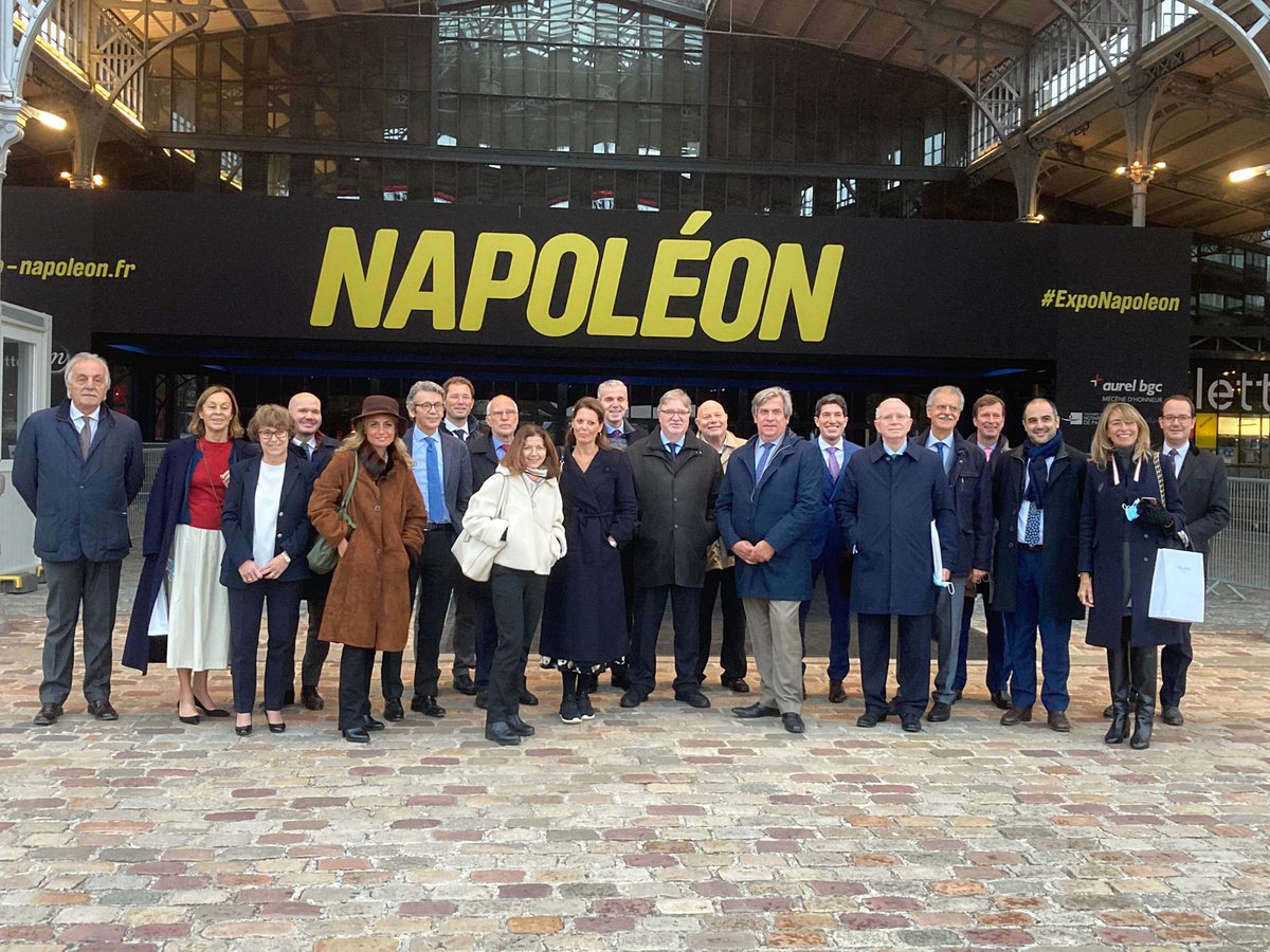 🇫🇷 🇧🇪 🇮🇹 🇪🇸 🇩🇪 🇦🇹 🇨🇭 🇷🇺 
Les #Notaires de l’#ANME (Association des Notaires des Métropoles Européennes) visitent l’exposition #Napoleon, dont notre Chambre est la partenaire à l’occasion du bicentenaire de la mort de l’Empereur.
⏩ A visiter jusqu’au 19 décembre prochain