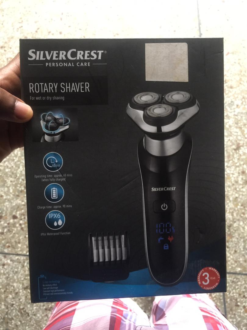 BO81_enterprise's tweet photo. Save the man from purchasing disposable bladeshaver, "the shop has limited number at stock". Chat the manager on +233599367715 immediately for yours and thank me later. https://t.co/ePaPPhFkFD
