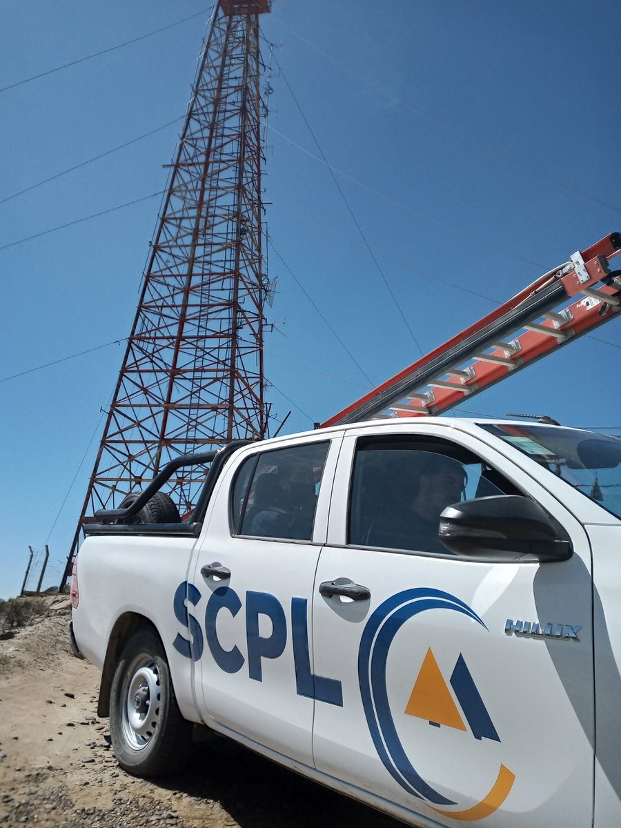 GuillermoCostes's tweet photo. COLGADOS...!!!  La @SCPL_Coop detectó conexiones directas en los predios de Canal 9 en planta transmisores, lo cual se suma a la deuda que supera los 20 millones.

El resultado fue la desconexión en los estudios de calle Fontana y la antena del cerro Chenque. https://t.co/m6OUHayY6M