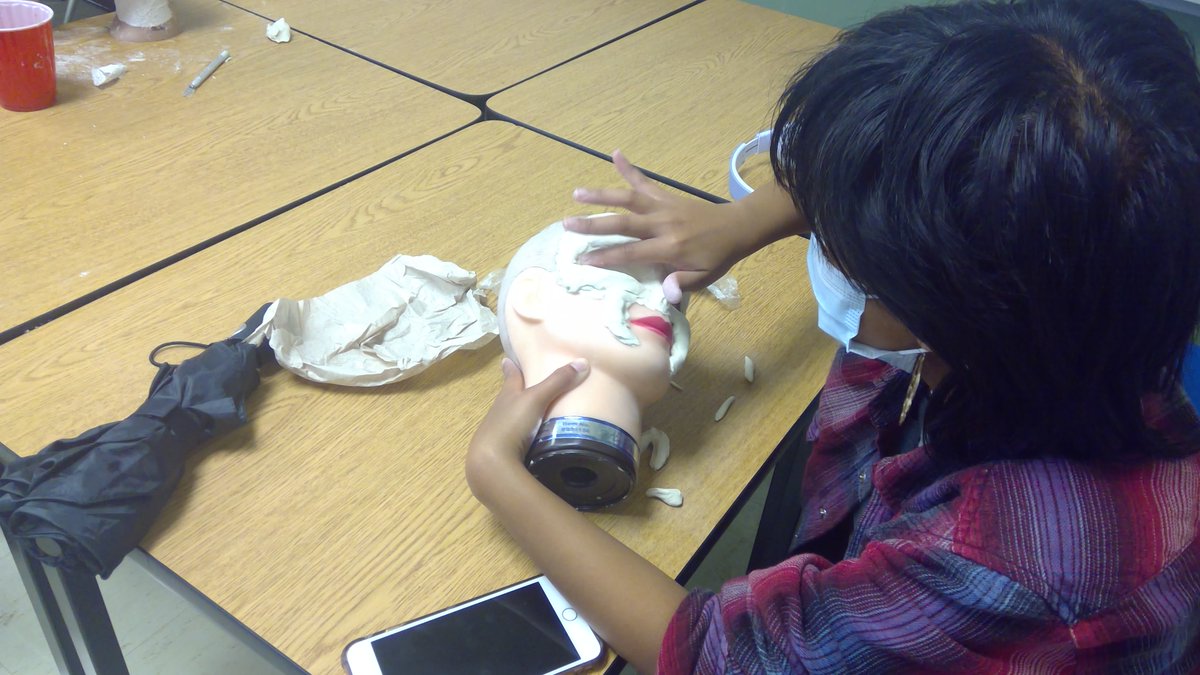 MissLHumphries's tweet photo. It's been a while since I've posted... so here's the 11's and 12's creating some "Horror Head Sculptures" with mannequin heads generously donated from NMC. https://t.co/P9mNB0Qaa4